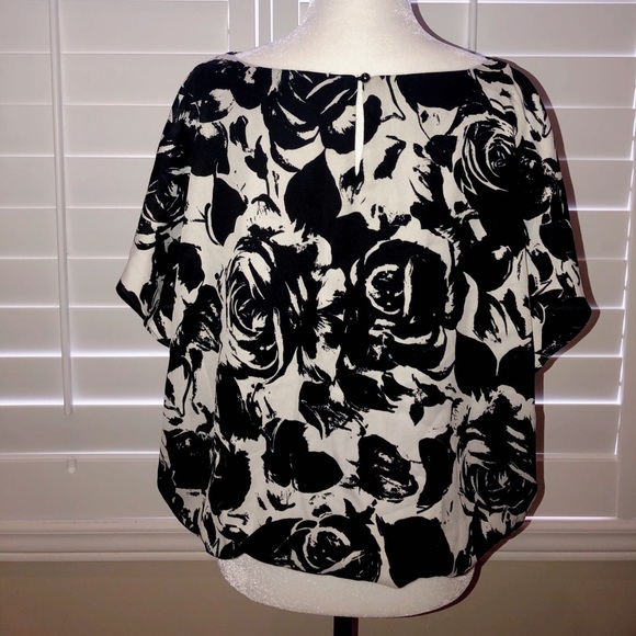 Anne Klein Blouse - Picture 2 of 3